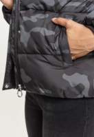 Jacheta Boyfriend Camo Puffer dama Urban Classics