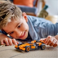 LEGO LEGO City 60442 F1r Driver with McLaren Race Car