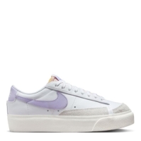 Pantof Nike Blazer Low Platform