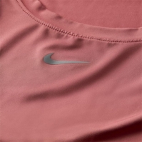 Nike Dri-FIT One Standard Fit Short-Sleeve Top dama