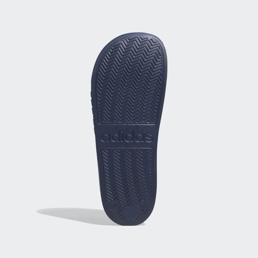 Slapi bleumarin adidas Adilette Shower Slides barbati