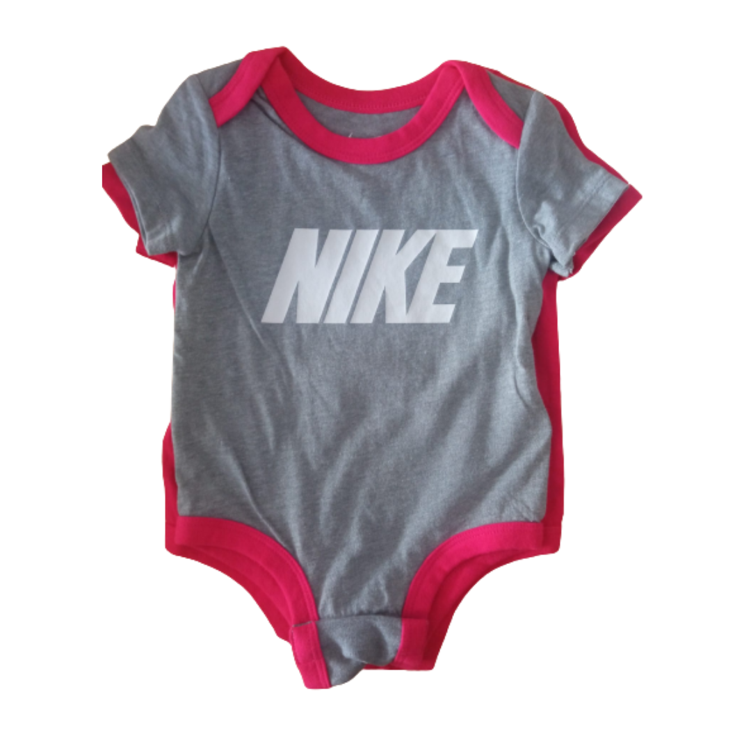 Set 3 salopete body bebelusi roz Nike Just Do It Bodysuit fetite