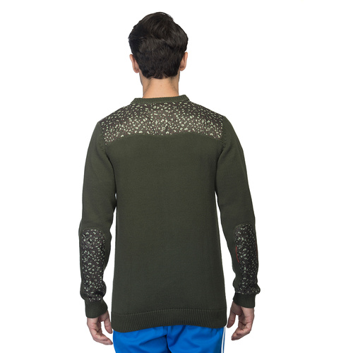 Pulover oliv cu imprimeu camuflaj adidas Originals Adventure Knit pentru barbati