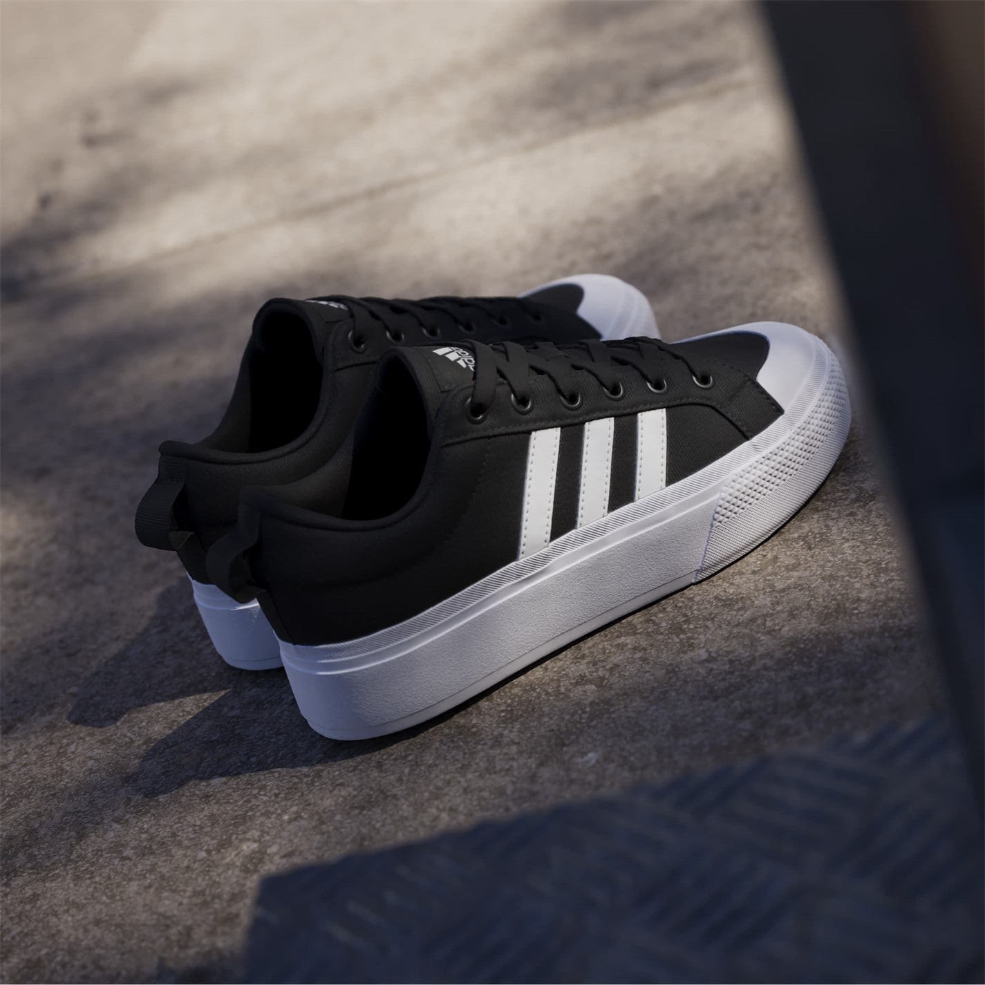 adidas Bravada Platform dama