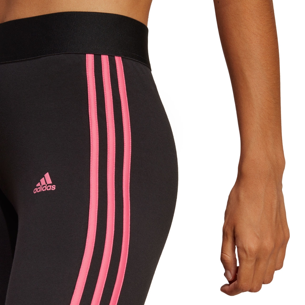 adidas Loungewear Essentials pentru femei 3-leggingStripes negru IA7192