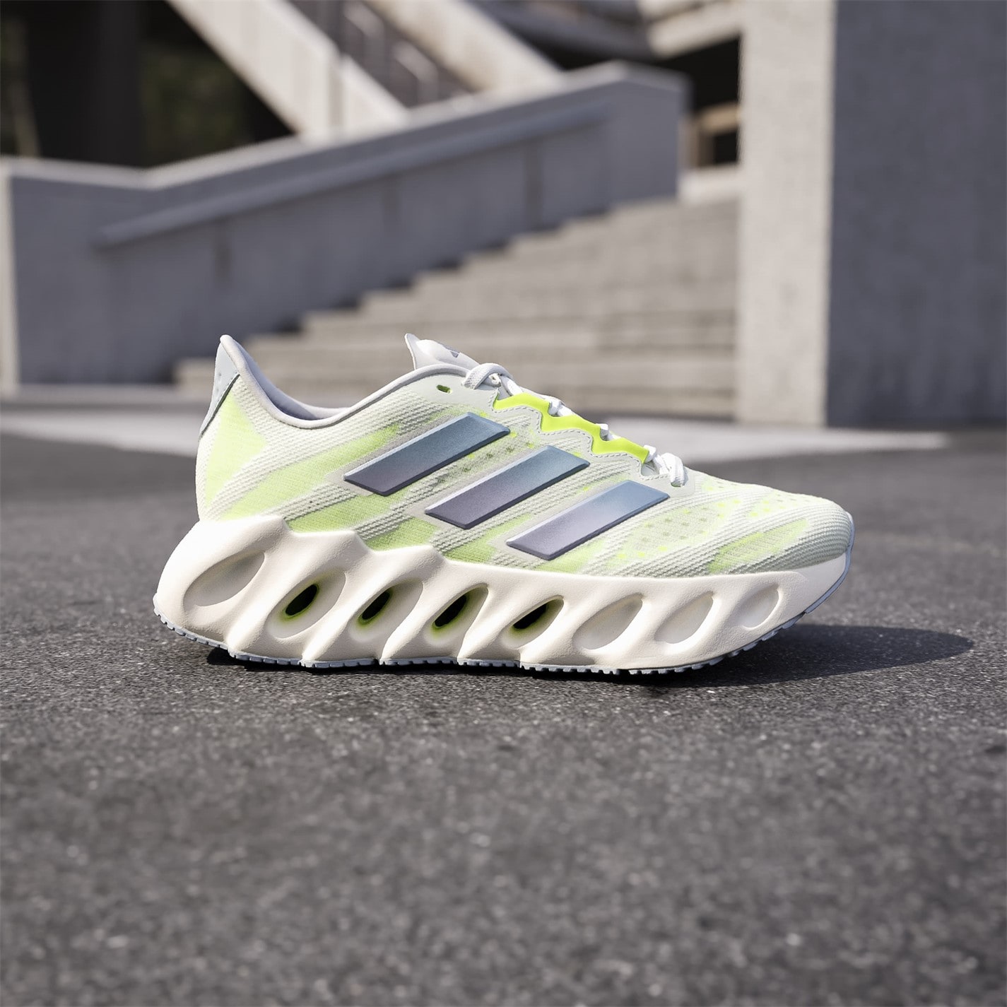 adidas SWITCH FWD W