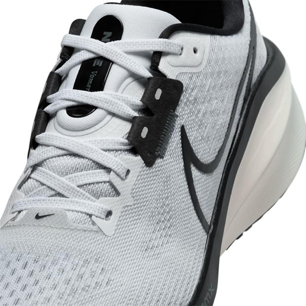 Pantof Nike Vomero 17 Road Running dama