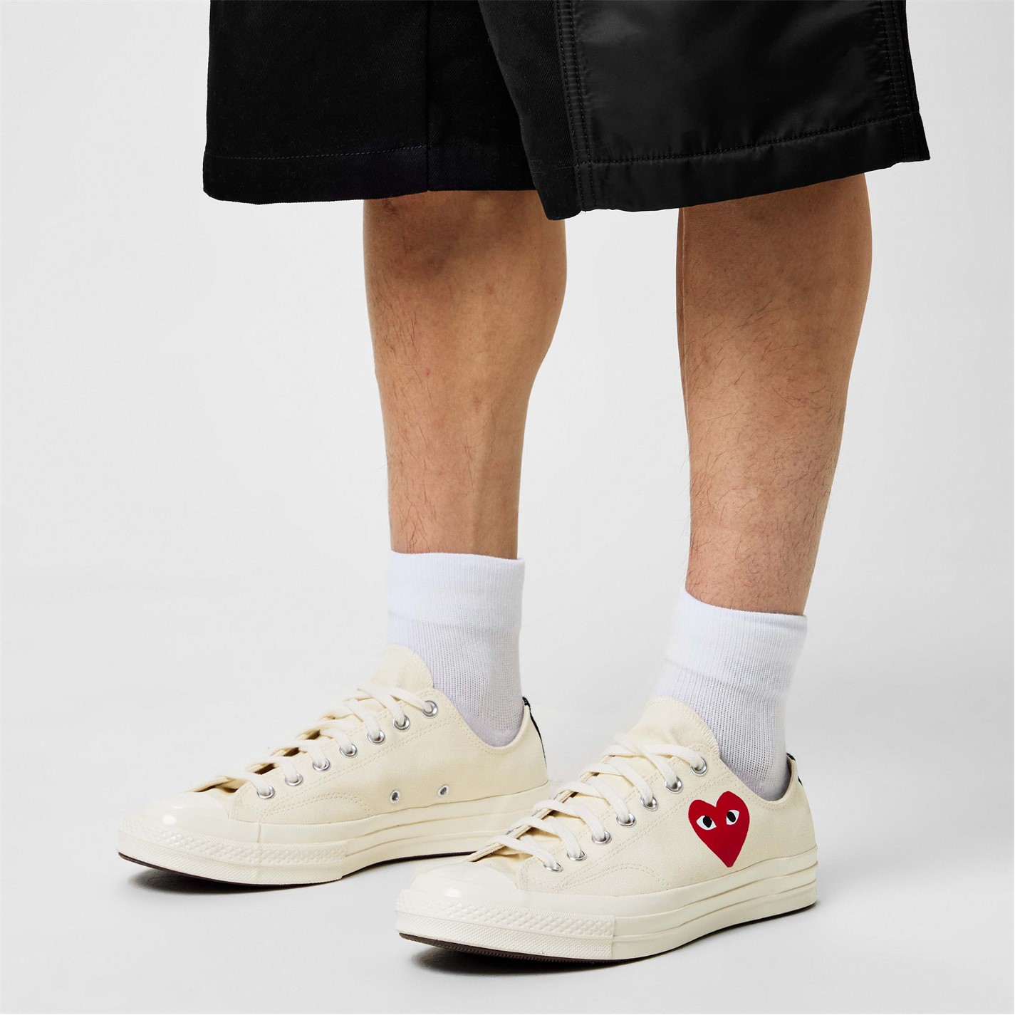 Pantof sport COMME DES GARCONS PLAY X Converse Large Peeping Heart Chuck Taylor 70