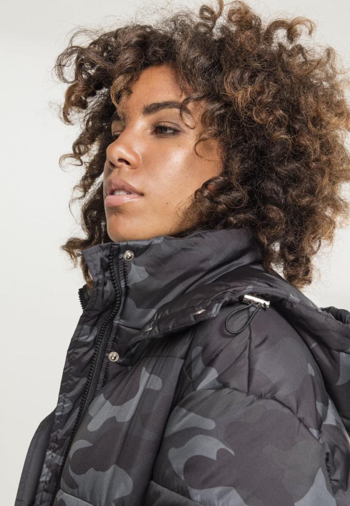 Jacheta Boyfriend Camo Puffer dama Urban Classics