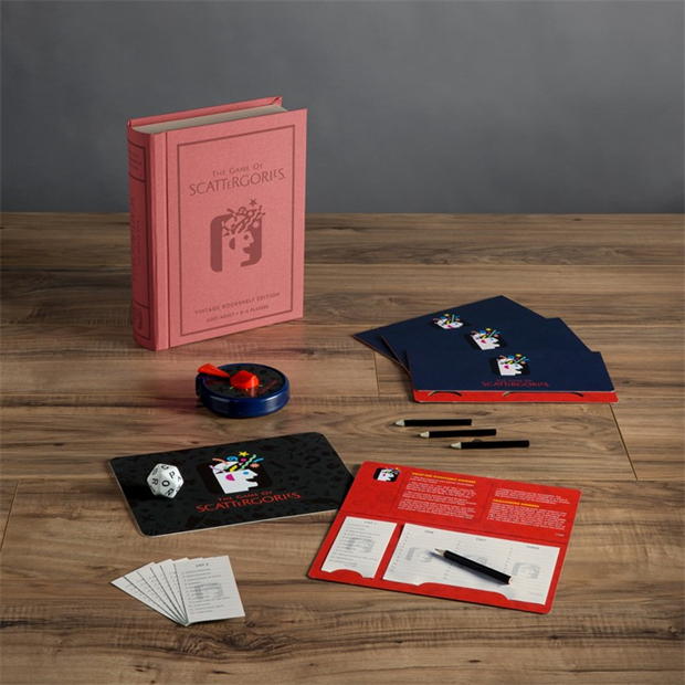 Hasbro Scattergories Vintage Bookshelf Edition