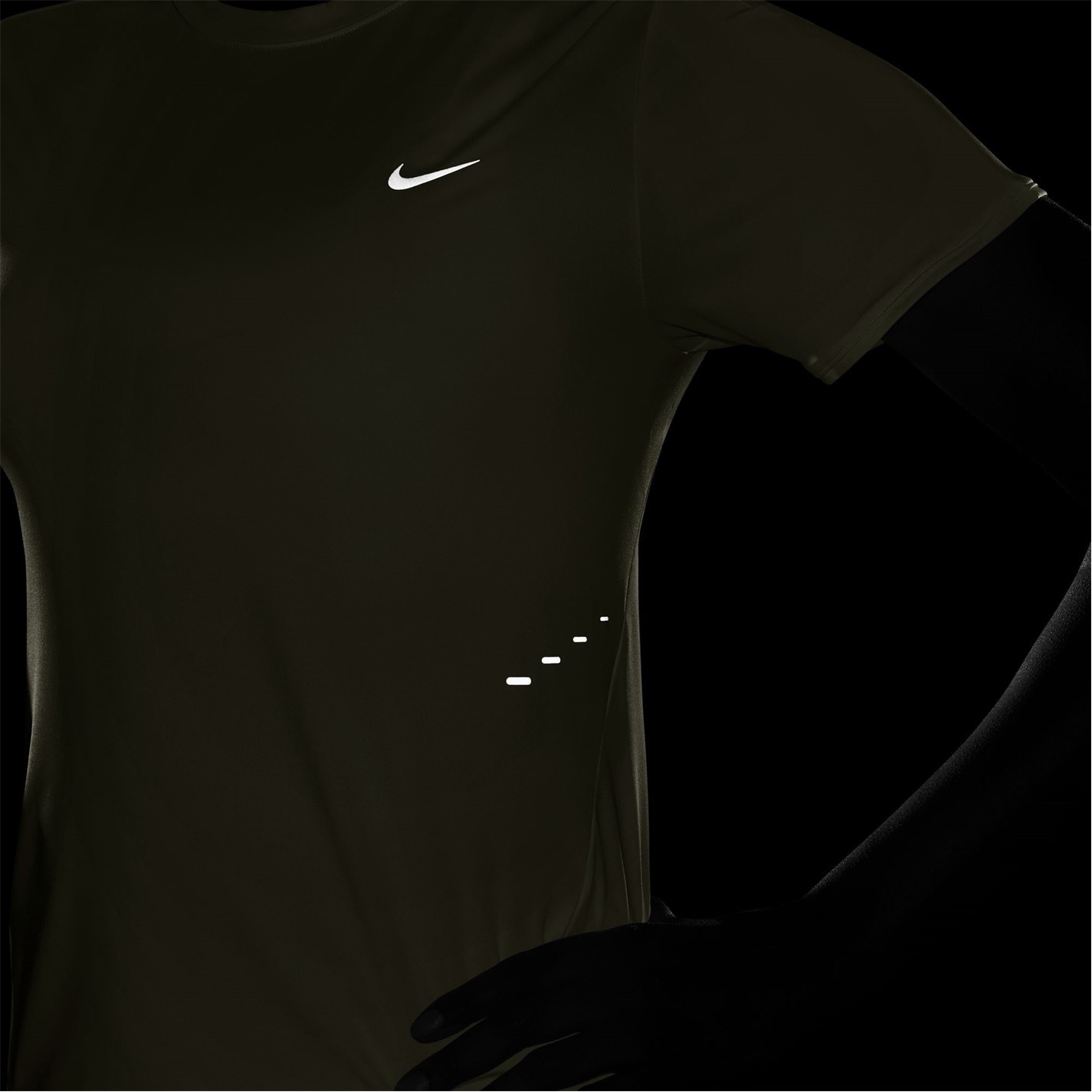 Tricou Nike Swift Ld00