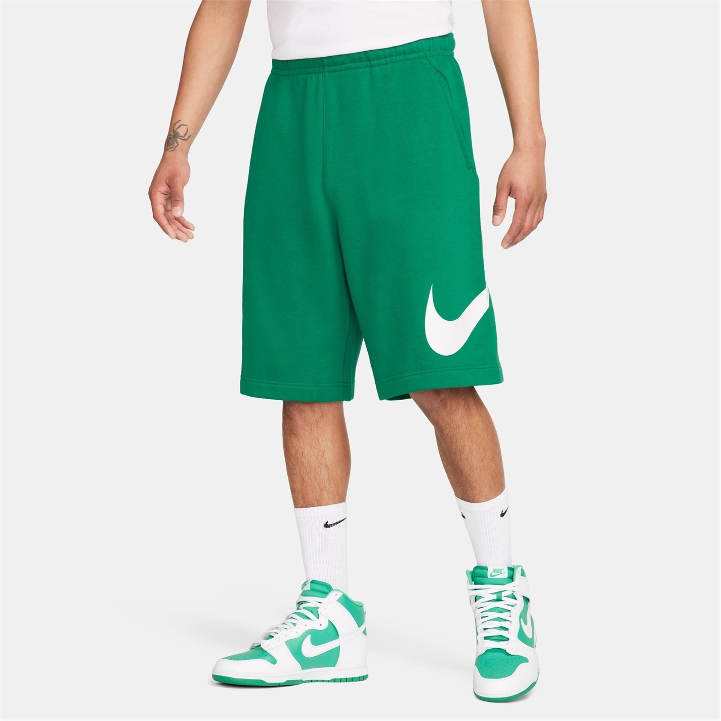 Pantalon scurt Combat Nike Sportswear Club Graphic barbat