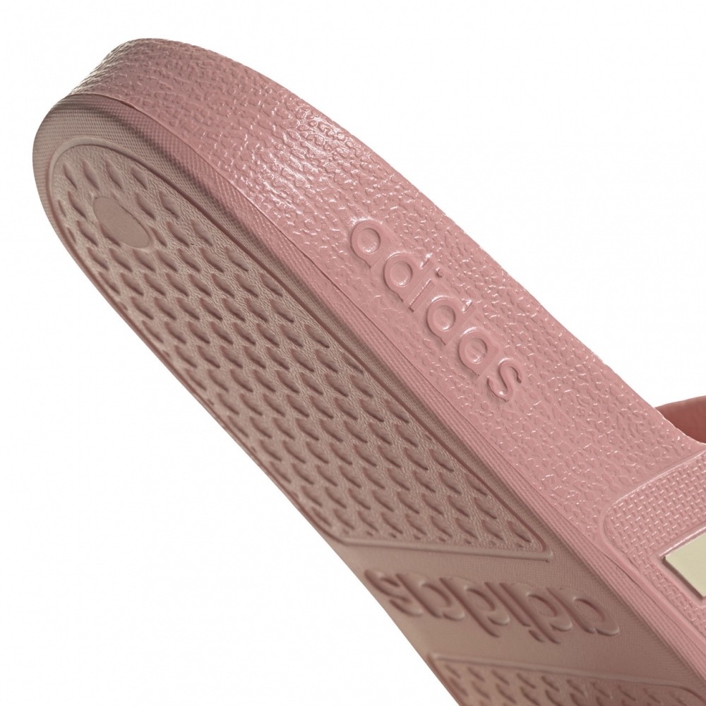 Papuc Casa 's adidas Adilette Aqua Slides pink GZ5877 dama