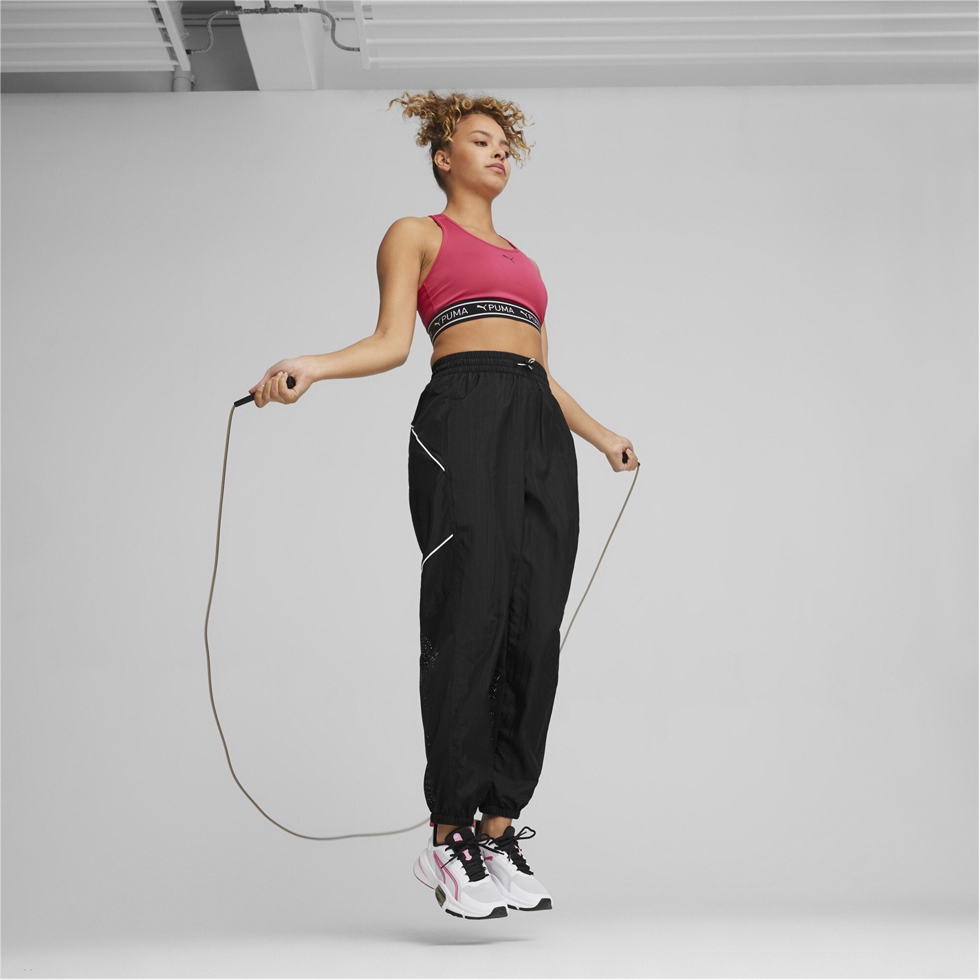 Puma Fit Move Woven Jogger dama