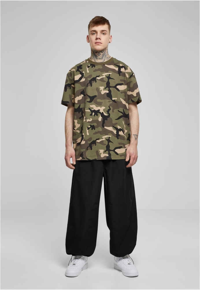 Tricou Heavy Oversized Camo Urban Classics