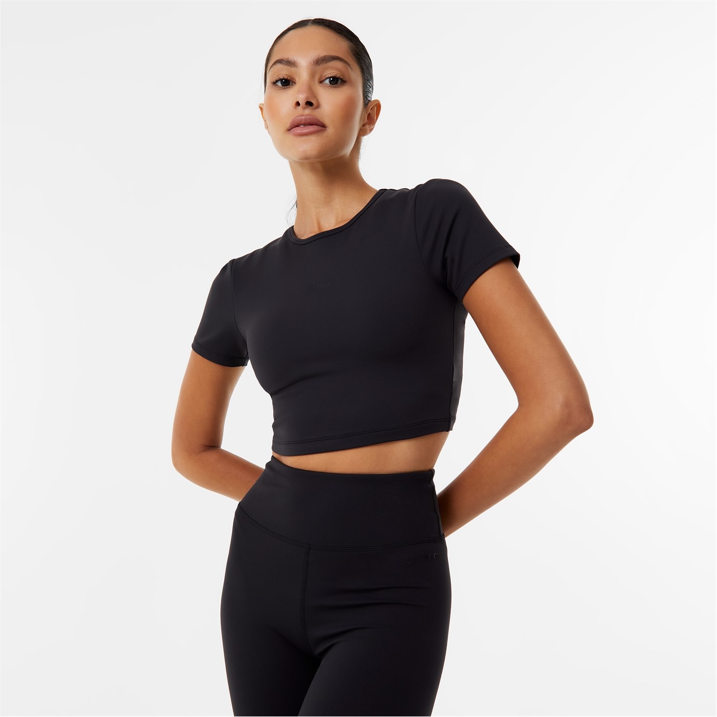 Tricou USA Pro x Sophie Habboo Maneca Scurta Crop